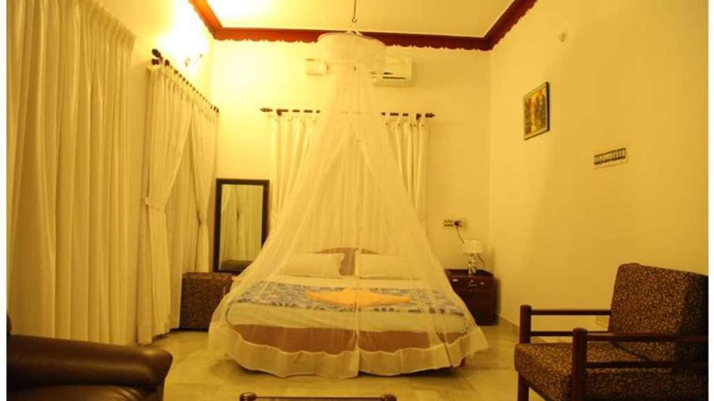 Kuppath Inn Kochi Zewnętrze zdjęcie